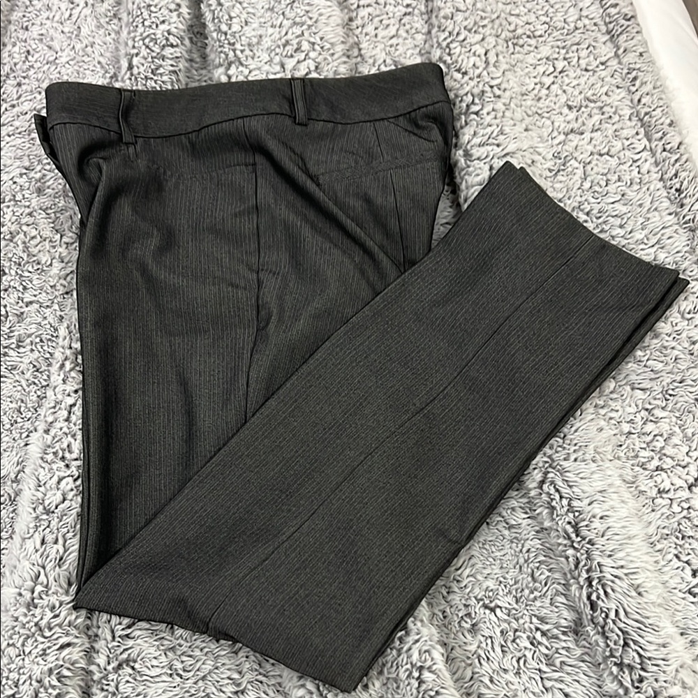 Express  Women’s Columnist (6R) Dark Gray Pinstripe Dress Pants